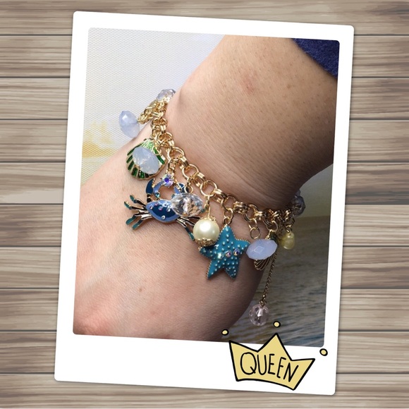 Crab Beach Bracelet - Picture 2 of 8